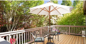 DesignWarehouse outdoor umbrella